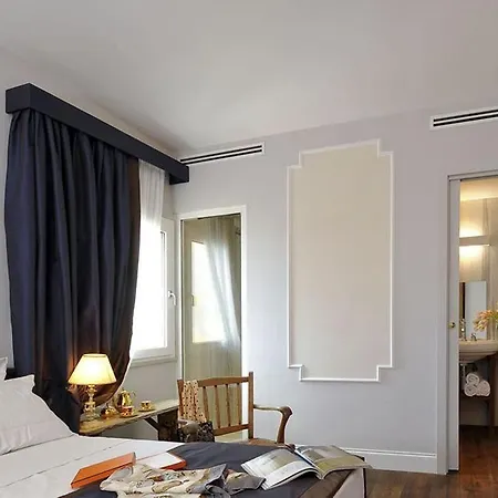 Relais Terme Di Tito Bed and Breakfast 3*